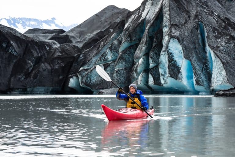 solo kayaks can be rented in alaska